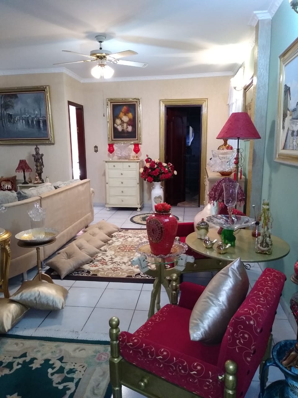 VENDO CASA COM 02 TERRENOS E P